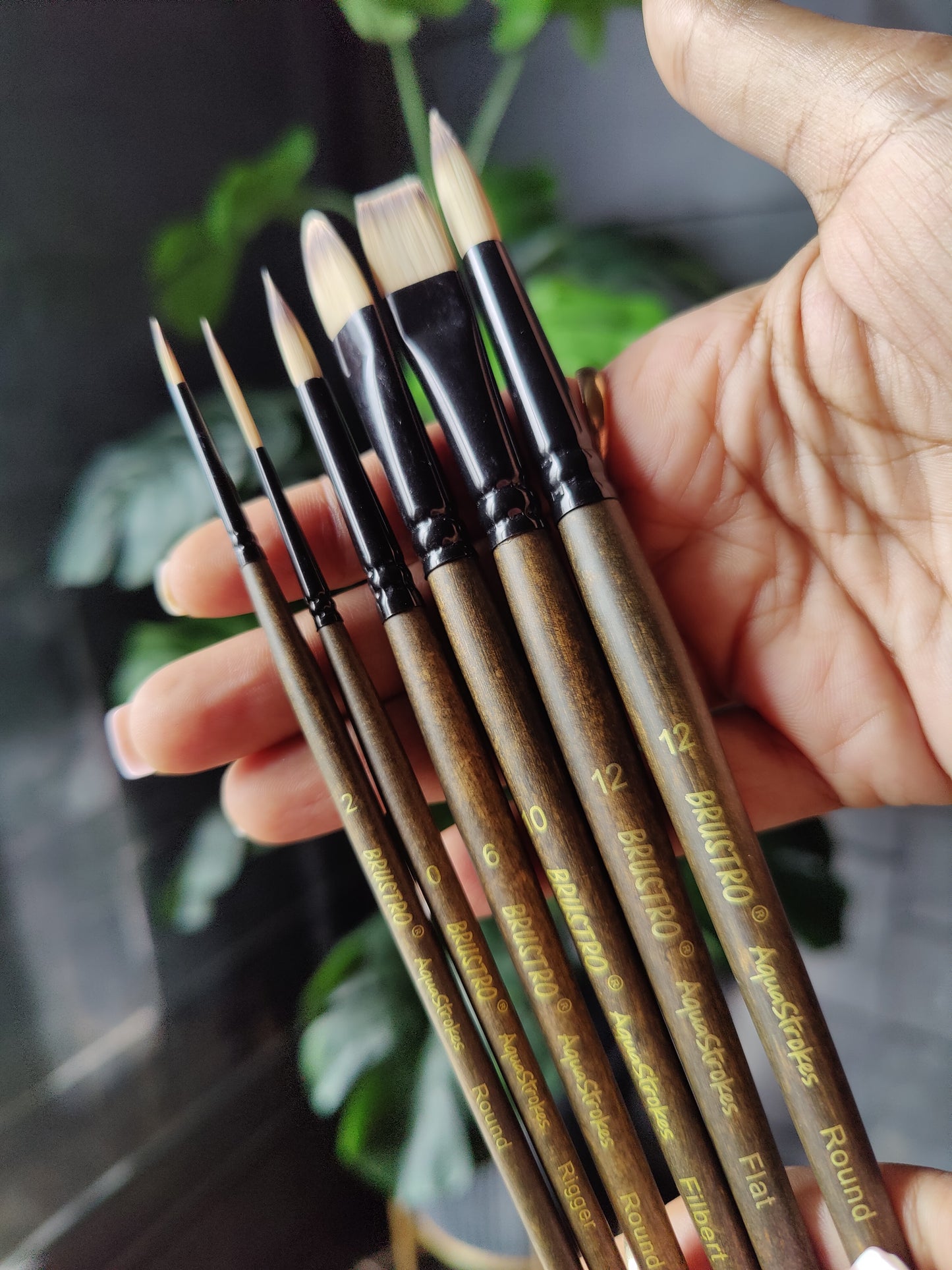 BRUSTRO AquaStrokes Artist Brushes | Set of 6 | Ideal for Watercolour, Gouache, Acrylics, Oil Brush, Synthetic Bristles, Wooden handle | Made for Students and Professionals Artists
