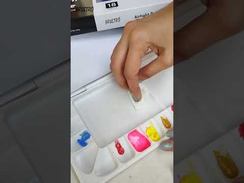 BRUSTRO Artists’ AIRTIGHT Palette 18 Wells with a Removable Clear Tray